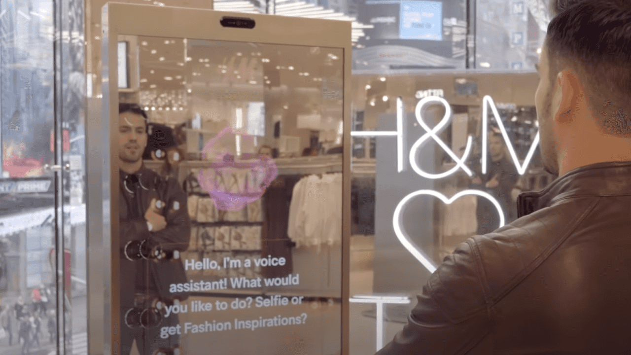 H&M Magic Mirror